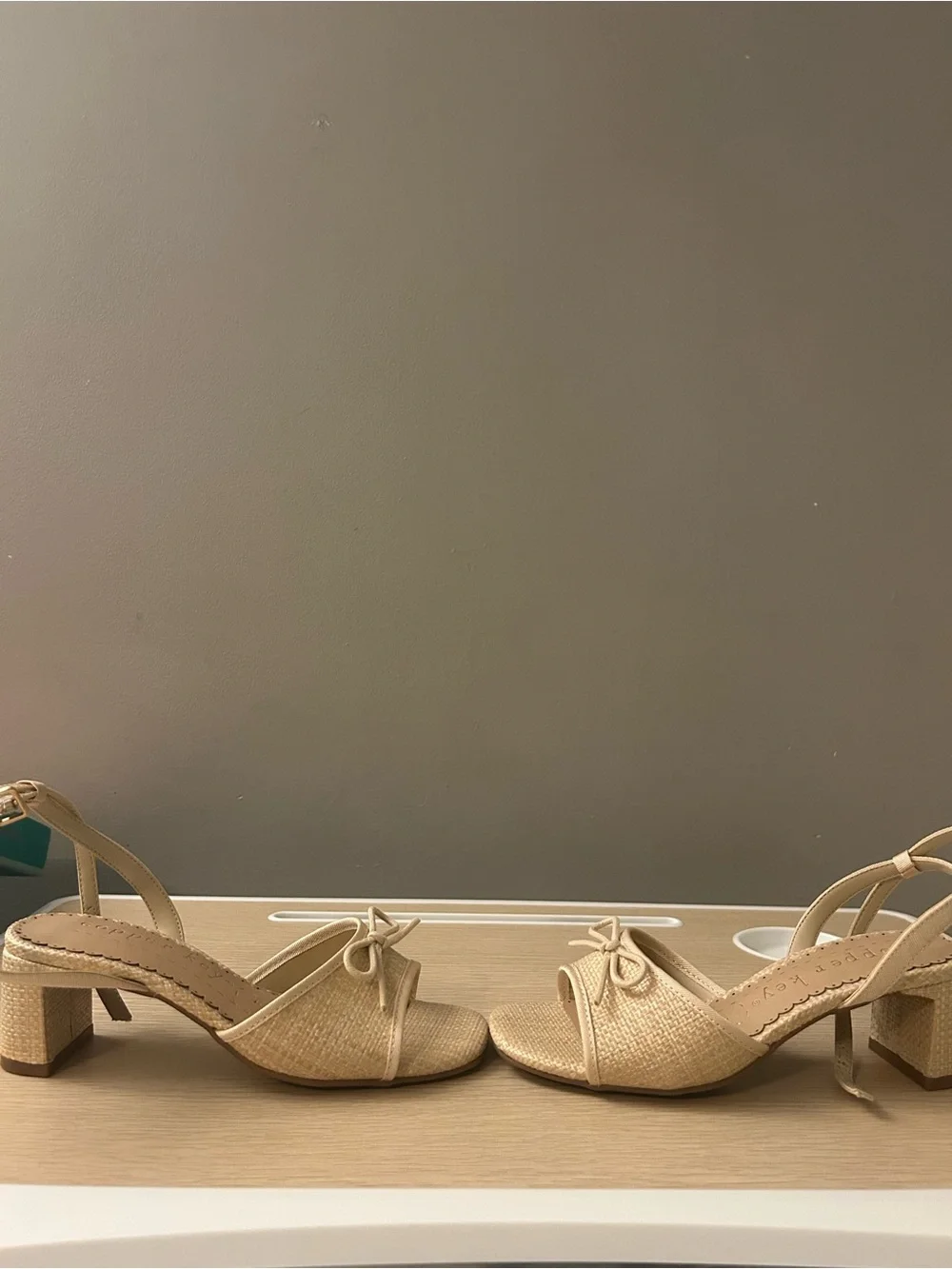Girls' Kape Raffia Bow Ankle Strap Dress Sandals (Youth)